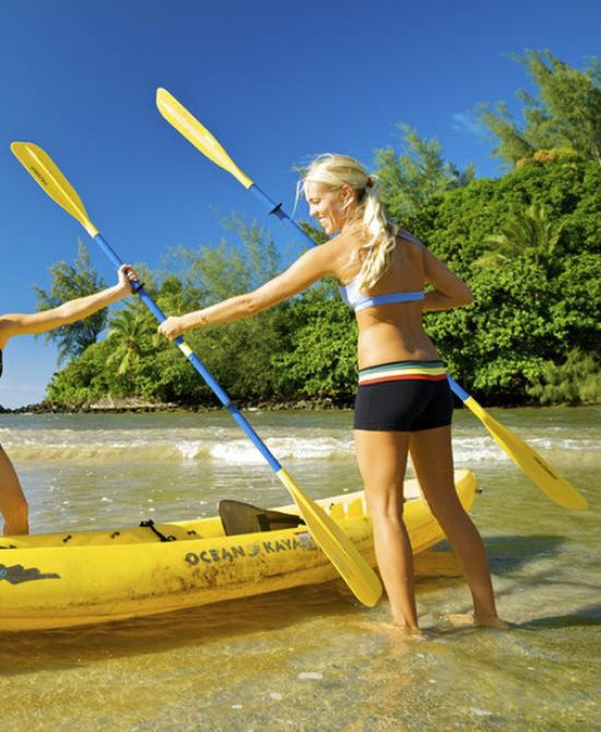 girl with a kayak