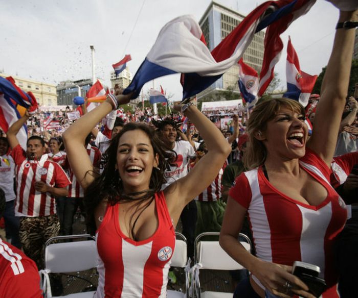 cute football fan girls