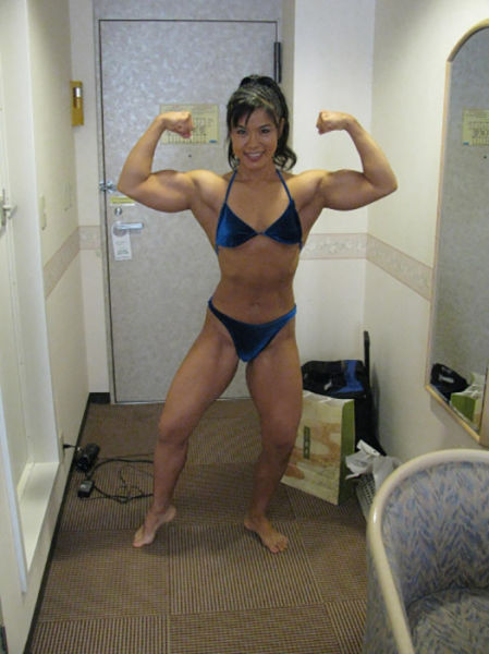 Tomoko Kanda, strong fitness bodybuilding girl