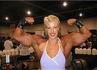 TopRq.com search results: Barbie Guerra lost her hands from electric shock, but she still does a bodybuilding