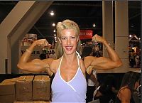 TopRq.com search results: Barbie Guerra lost her hands from electric shock, but she still does a bodybuilding