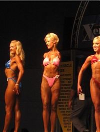 TopRq.com search results: Barbie Guerra lost her hands from electric shock, but she still does a bodybuilding