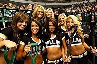 Sport and Fitness: NHL support girls