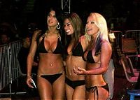 Sport and Fitness: ring girl