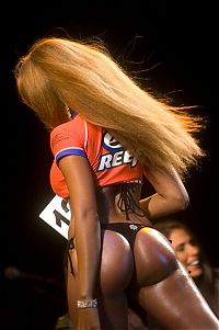 Sport and Fitness: miss reef 2009/2010 bikini contest