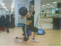 Sport and Fitness: strong fitness bodybuilding girl