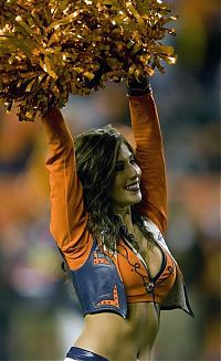 Sport and Fitness: cheerleader girls