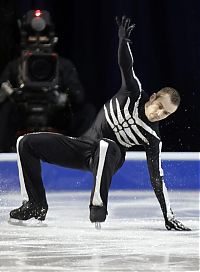 TopRq.com search results: figure ice skating fall