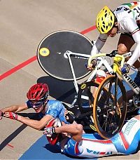 Sport and Fitness: bicycle fall