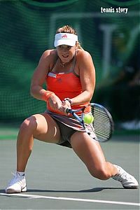 Sport and Fitness: tennis girl