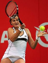 Sport and Fitness: tennis girl