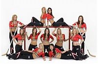 Sport and Fitness: NHL support girls