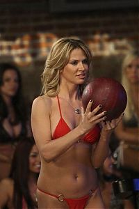 Sport and Fitness: bikini bowling championship