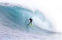 Sport and Fitness: surfing photography