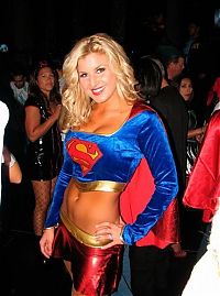 Sport and Fitness: NFL cheerleader girls in halloween costumes