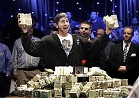 Sport and Fitness: Jonathan Duhamel, poker professional won 9 million dollars
