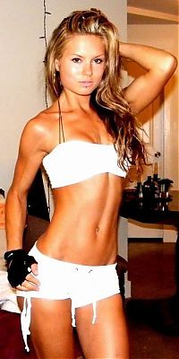 TopRq.com search results: strong fitness bodybuilding girl with abdominal six-pack belly muscles