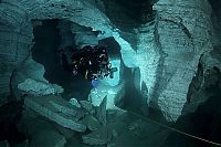 Sport and Fitness: cave diving