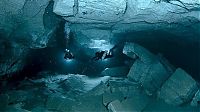 Sport and Fitness: cave diving