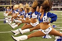 Sport and Fitness: DCC Dallas Cowboys NFL cheerleader girls