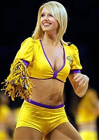 Sport and Fitness: NBA cheerleader girls