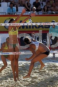 Sport and Fitness: volleyball girls