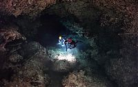 Sport and Fitness: cave diving