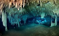 Sport and Fitness: cave diving