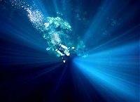 Sport and Fitness: cave diving