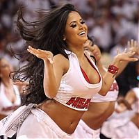 Sport and Fitness: NBA cheerleader girls