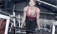 Sport and Fitness: strong fitness bodybuilding girl