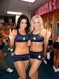 Sport and Fitness: DCC Dallas Cowboys NFL cheerleader girls