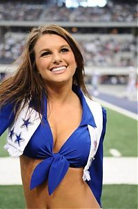 Sport and Fitness: DCC Dallas Cowboys NFL cheerleader girls