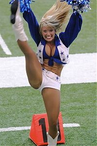 Sport and Fitness: cheerleader girls