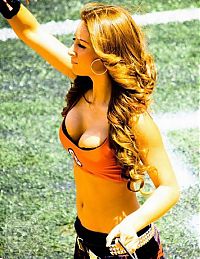 Sport and Fitness: mexican cheerleader girls
