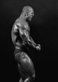 Sport and Fitness: strong bodybuilding man portrait
