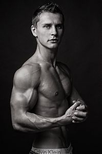 Sport and Fitness: strong bodybuilding man portrait