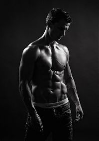 Sport and Fitness: strong bodybuilding man portrait