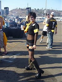 Sport and Fitness: super bowl girl fans