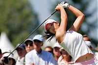 Sport and Fitness: girl playing golf