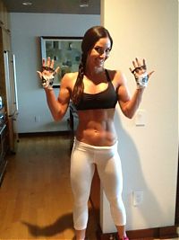 Sport and Fitness: strong fitness bodybuilding girl