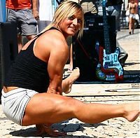 Sport and Fitness: strong fitness bodybuilding girl