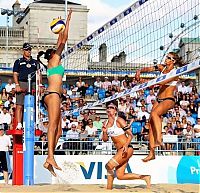 Sport and Fitness: volleyball girls