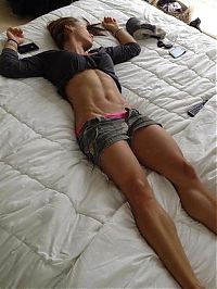 TopRq.com search results: strong fitness bodybuilding girl with abdominal six-pack belly muscles