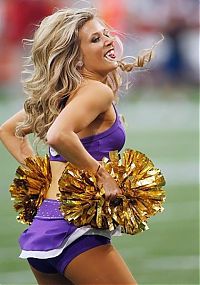 Sport and Fitness: Minnesota Vikings NFL cheerleader girls