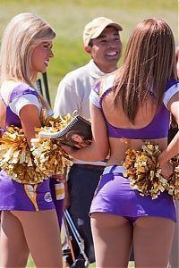 Sport and Fitness: Minnesota Vikings NFL cheerleader girls