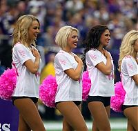 Sport and Fitness: Minnesota Vikings NFL cheerleader girls