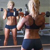 Sport and Fitness: strong fitness bodybuilding girl