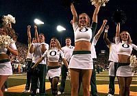 Sport and Fitness: Oregon Ducks cheerleader girls