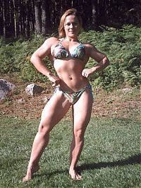 Sport and Fitness: strong fitness bodybuilding girl